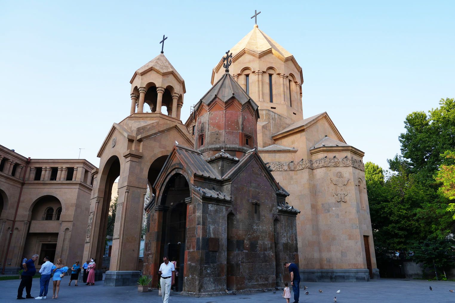 Katoghike Church and Saint Anna Church