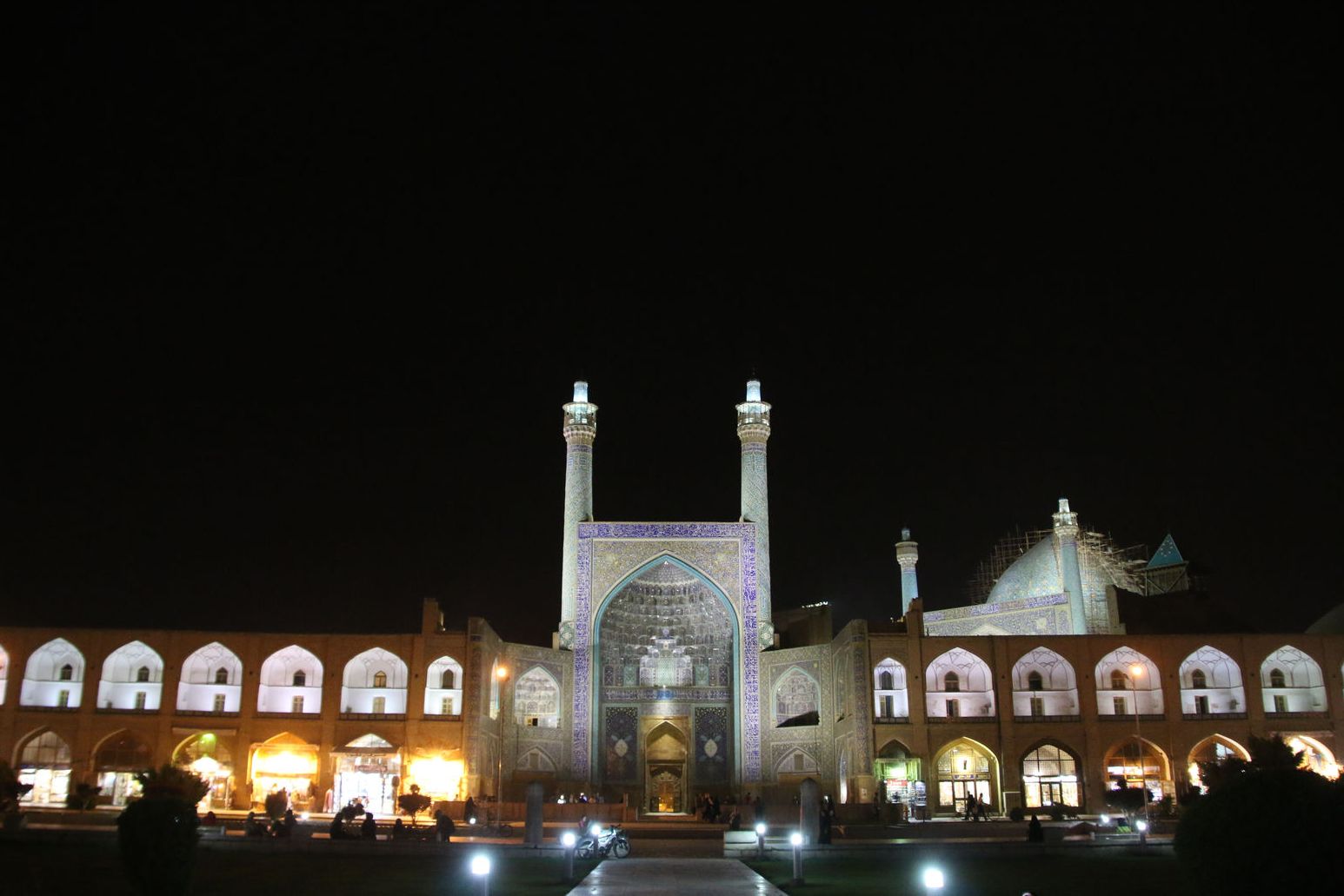 Shah Mosque (Imam Mosque)