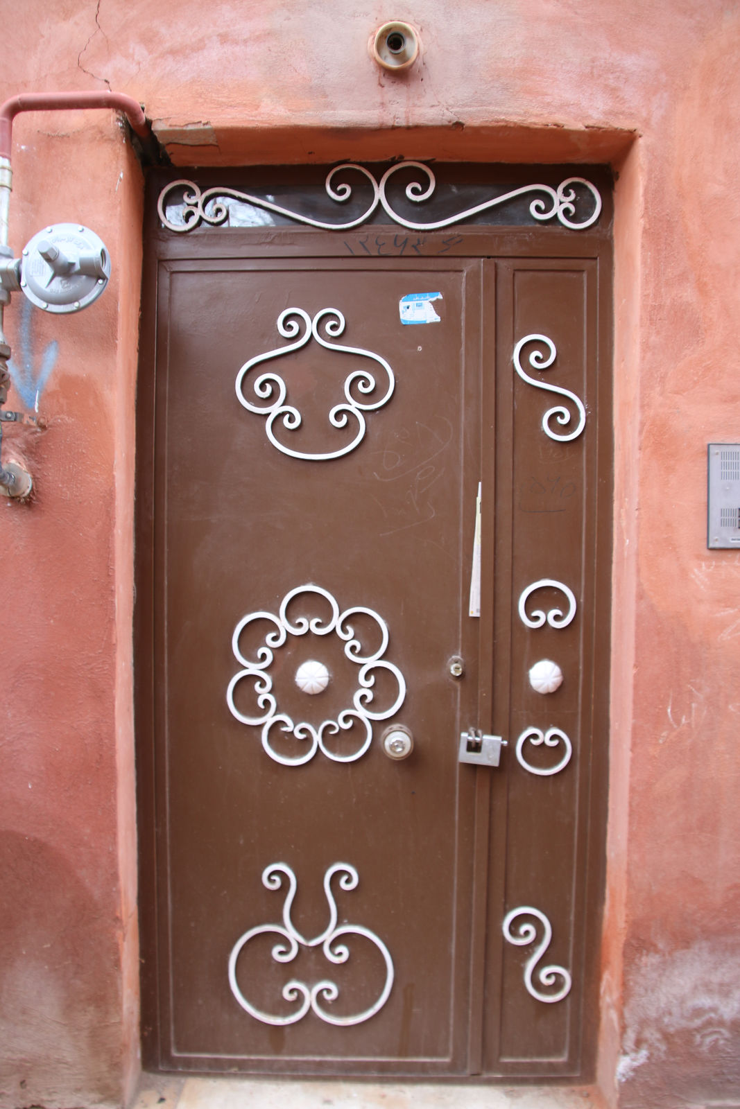 A charming decorative door in Abyaneh Village